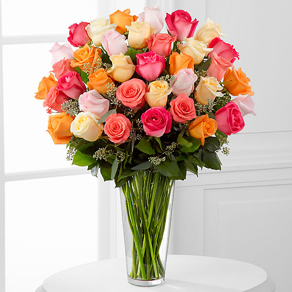 The Graceful Grandeur™ Rose Bouquet
